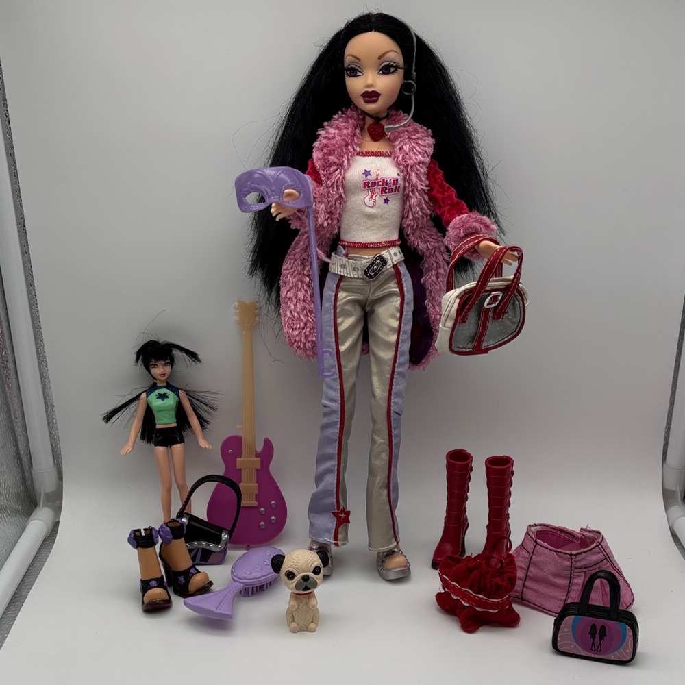 2004 Mattel My Scene Masquerade Madness Doll Rocker Girl Nolee & Accessories